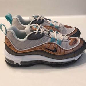 LIKE NEW! RARE Womens Nike Air Max 98 SE Premium